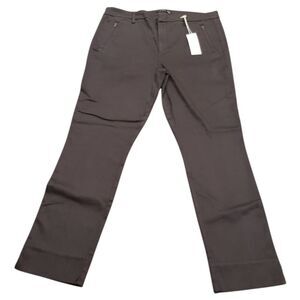 Level 99 Navy Capris Size 33